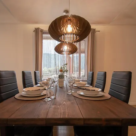 Hyggemate - 2 Bed Warm In Vakantiehuis Sarnitsa