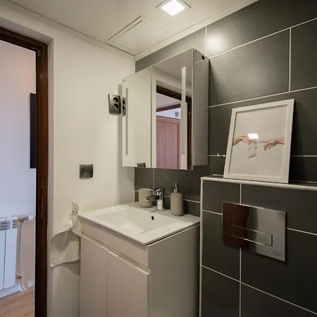 Hyggemate - 2 Bed Warm In Vakantiehuis Sarnitsa