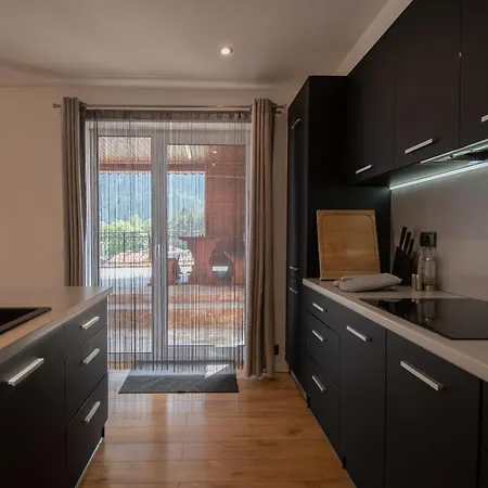 Hyggemate - 2 Bed Warm In Vakantiehuis Sarnitsa