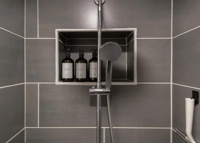 Апартамент Hyggemate - 2 Bed Warm In *