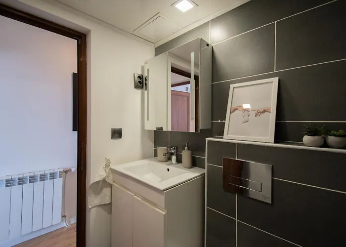 Hyggemate - 2 Bed Warm In Апартамент Сърница